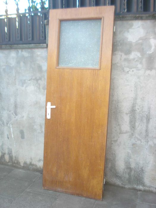 4 Usi cu GEAM ORNAMENT apartament Casa Tamplarie Lemn Amenajari