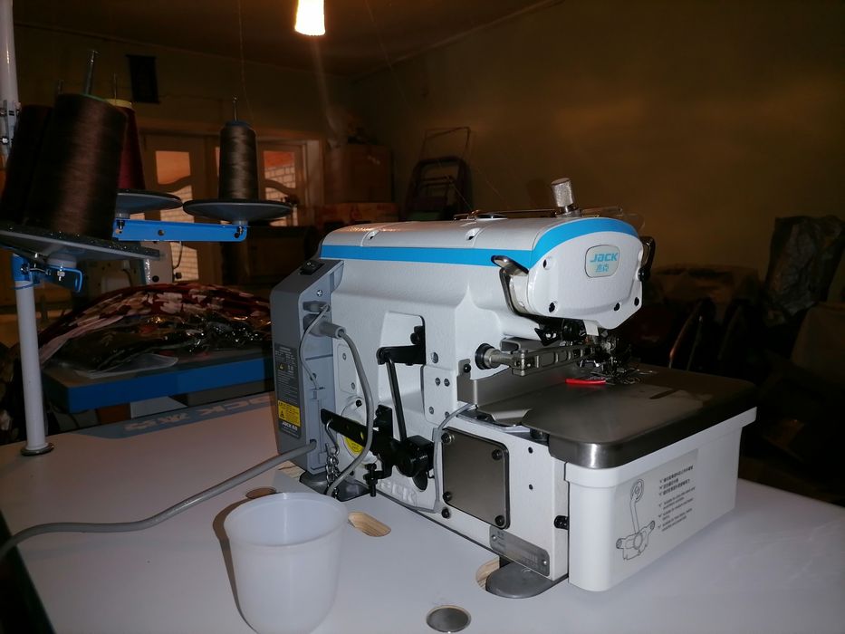 Швейные машины "Jack"
