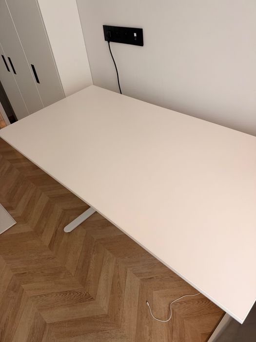 Adjustable stand up desk/ регулируемо бюро за офис или вкъщи 140х70