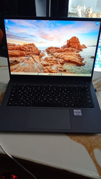 Huawei Mate book
