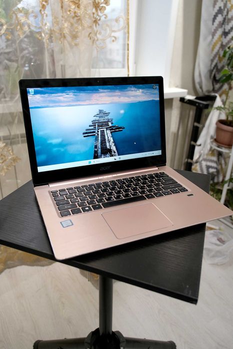 Acer Swift 3 14'' FHD/i5 7200u 2.5Ghz/8Gb/SSD256Gb/розовый