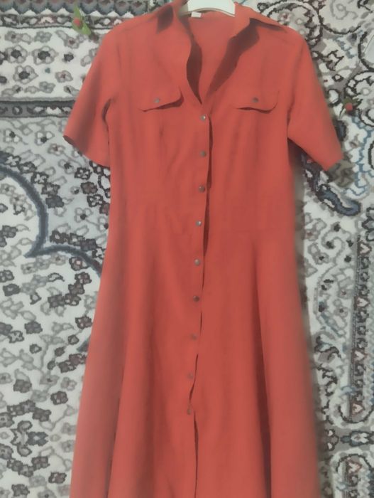 Ayollar va qizlar kiyimi