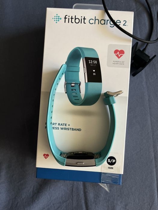 Смарт часовник Fitbit charge 2