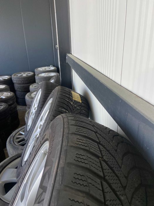 Гуми с джанти Volvo 215/55R16