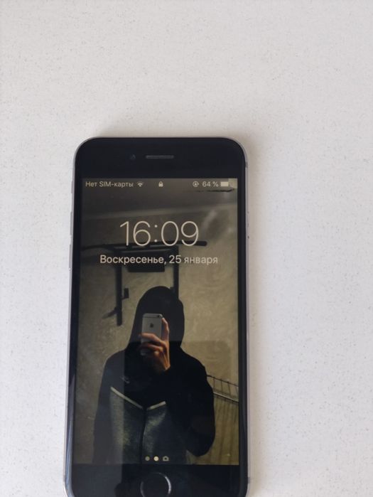 Айфон 6 срочно продам 25к