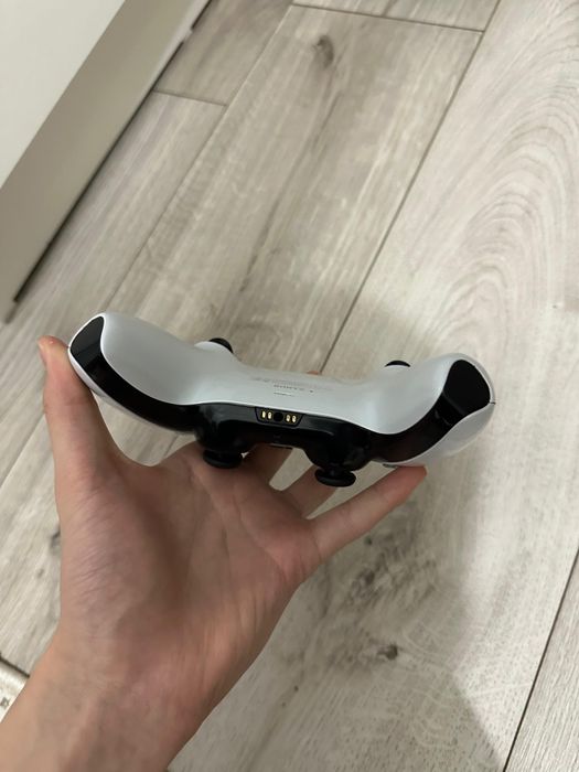 продаю контроллер от Playstation 5, DualSense