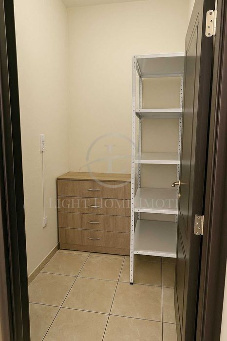 Продава се Магазин в Пловдив, Кючук Париж - 30 кв.м за 1634 €/кв.м - Снимка #1