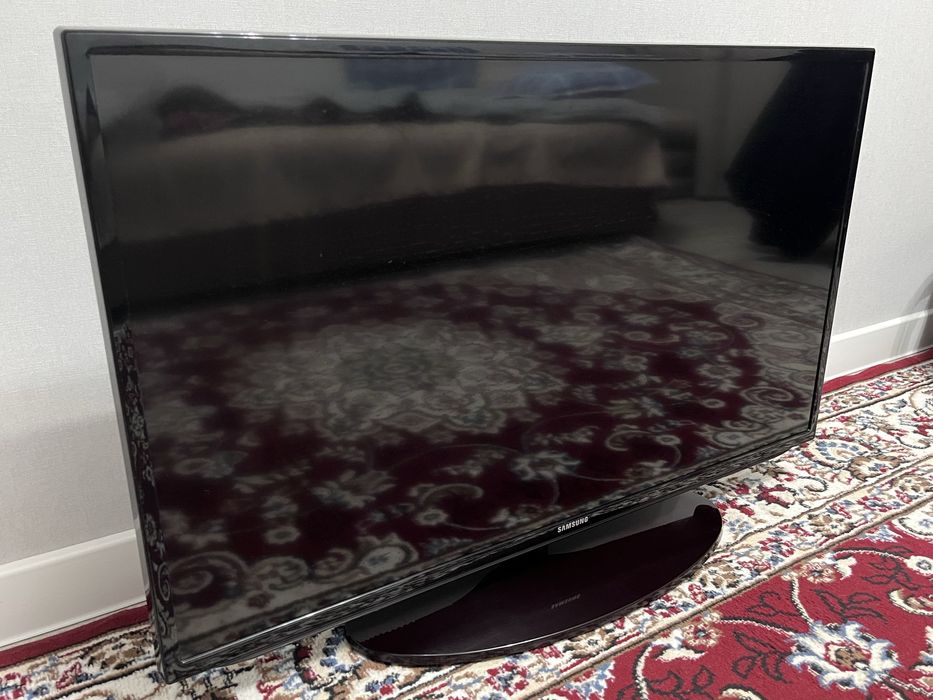 SAMSUNG телевизор ue40eh5037k