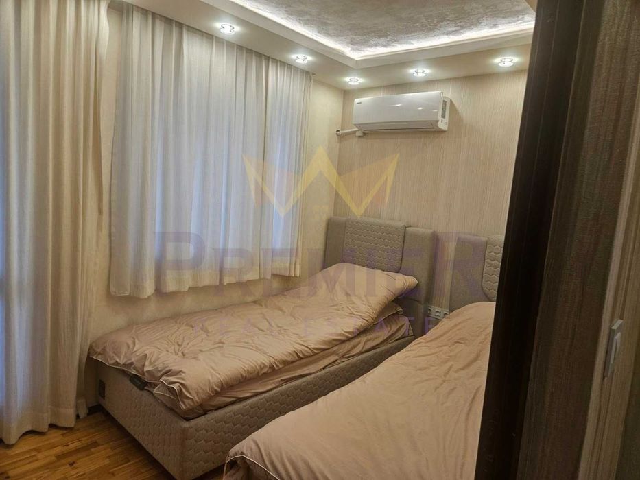 Дава се под наем Тристаен апартамент в Варна, Център - 100 кв.м за 1600 € - Снимка #6