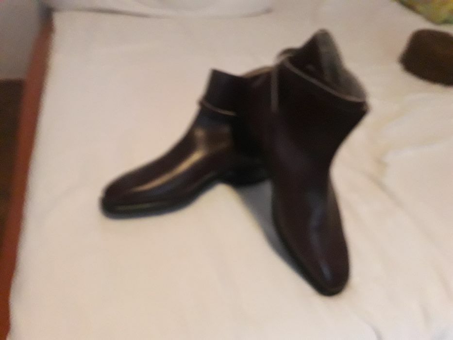 Vand cisme noi de piele naturala