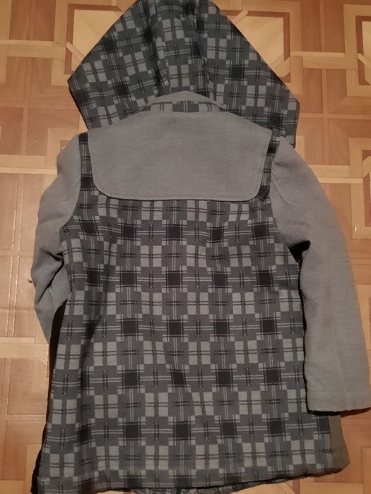 Продам осеннее пальто для мальчика