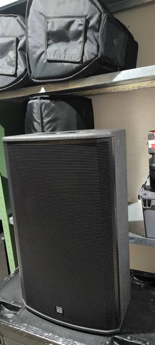 Активни тонколони PreSonus ULT15