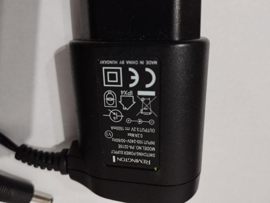 Încărcătoare aparate de tuns remington