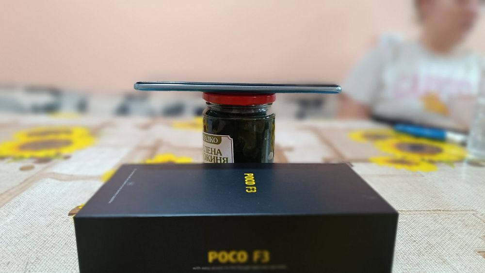 POCO F3 – 5G, 6/128GB, 6.67” AMOLED, 120Hz, Отлично състояние + кутия