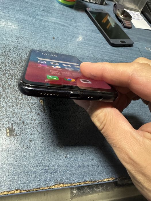 Oppo A5s 3/32gb - отличен