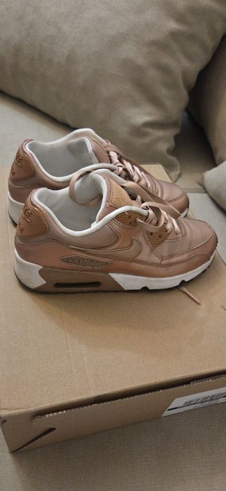 Adidasi nike airmax ,marime 36,5,stare buna