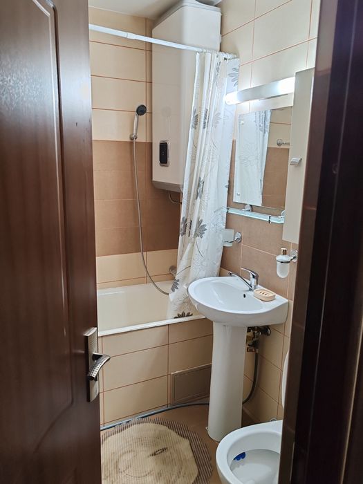 Vând apartament cu o camera