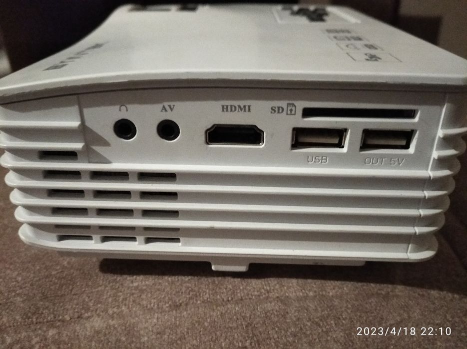 Продам Мини проектор