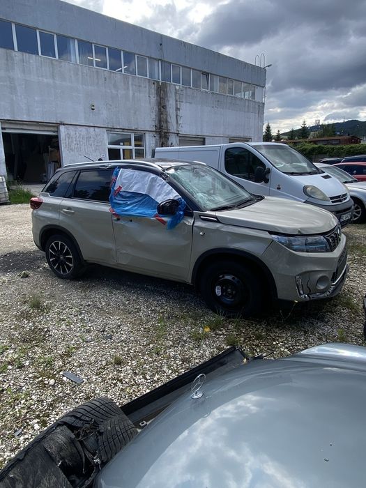Vand suzuki vitara avariat
