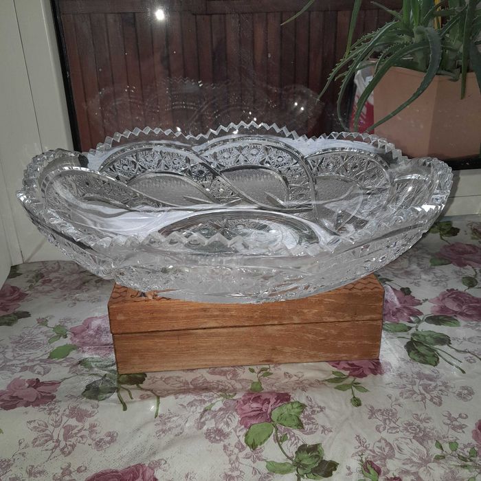 ваза хрустальная