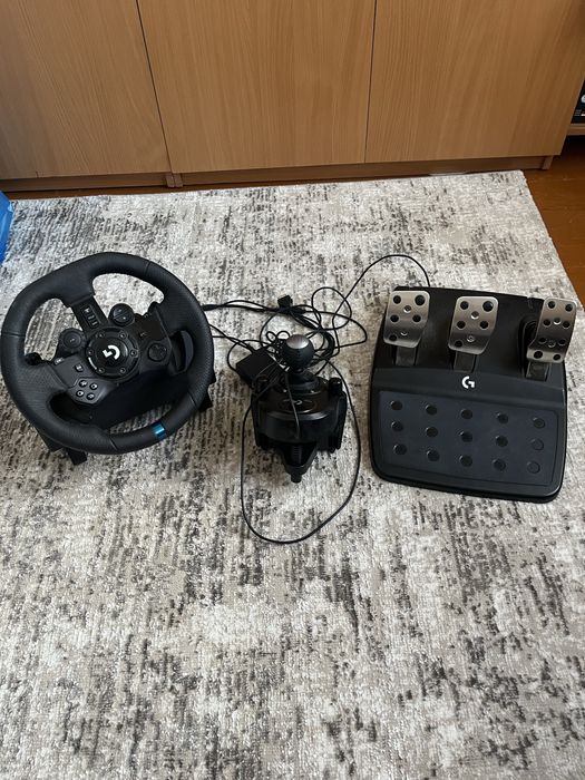 Игровой гоночный руль Logitech