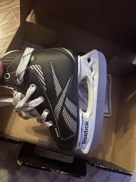 Продам коньки детские