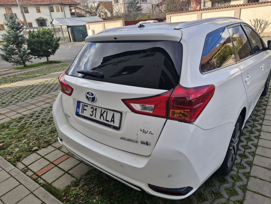 Toyota Auris Touring  Sports Hibrid Benzina /Electric