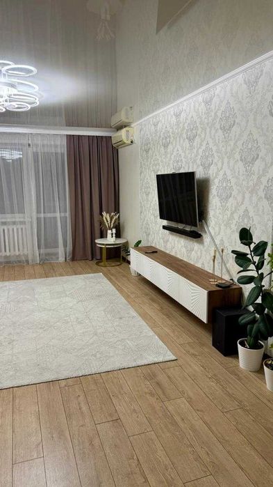 Продам 3 комнатную квартиру 96 кв. м