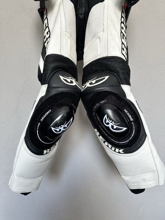 Costum moto Berik.