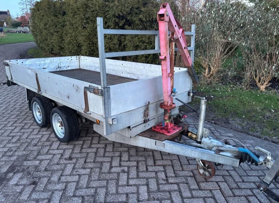 Remorcă basculabilă  electric