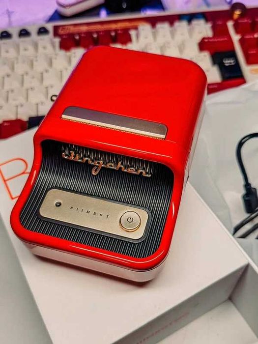 Imprimanta termică Niinbot B21 cu bluetooth. produs nou