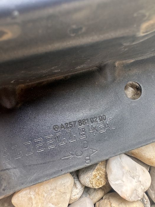 Aripă dreapta față mercedes cls w 257.