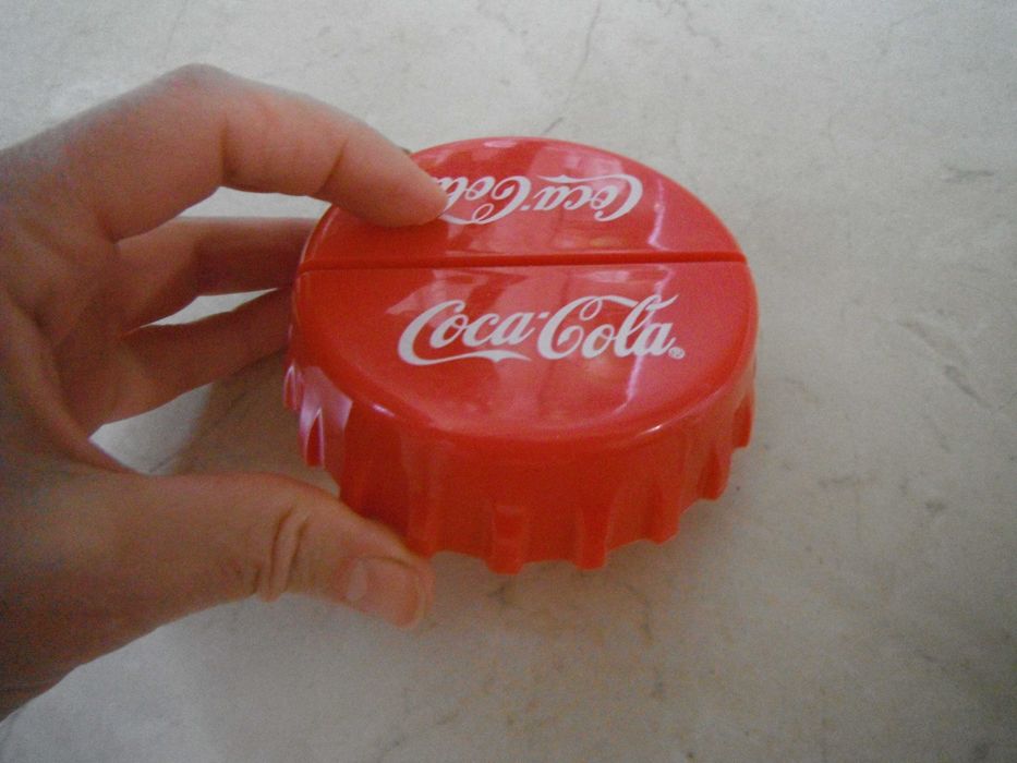 Кока Кола  нещица