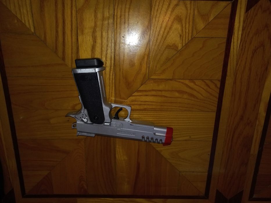 Продам детские игрушки