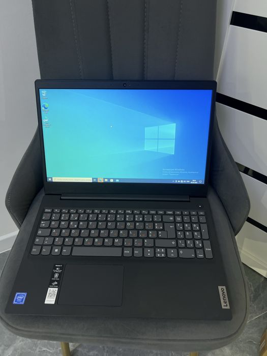Офисный ноутбук Lenovo