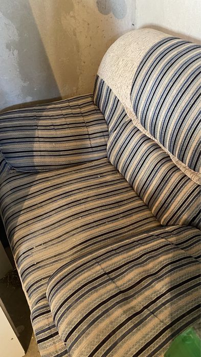 Мебели для салона, диван