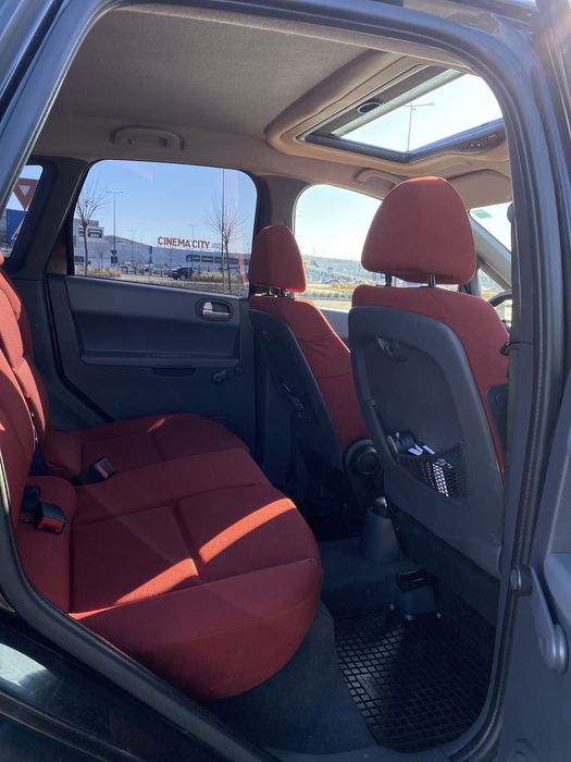 Vând Mitsubishi Colt