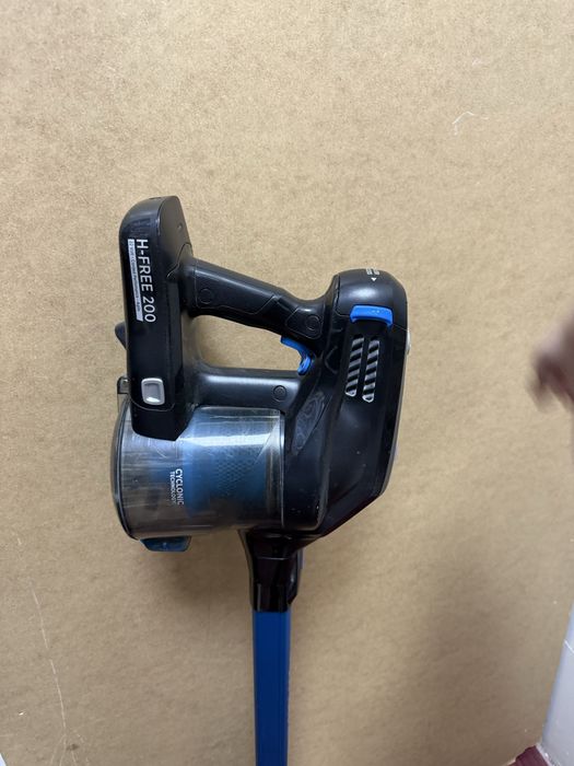 Вертикална прахосмукачка Hoover H-Free 200