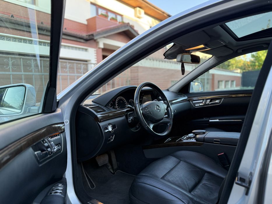 MERCEDES-BENZ S-Class 2010 — imagine 5