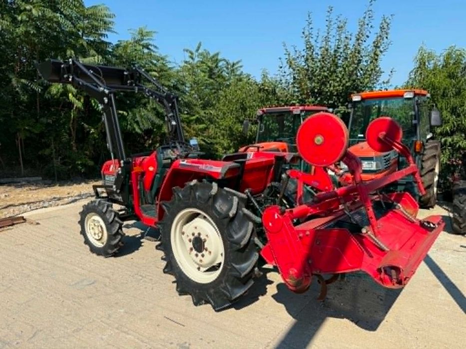 Челен товарач MITSUBISHI MT27 4x4