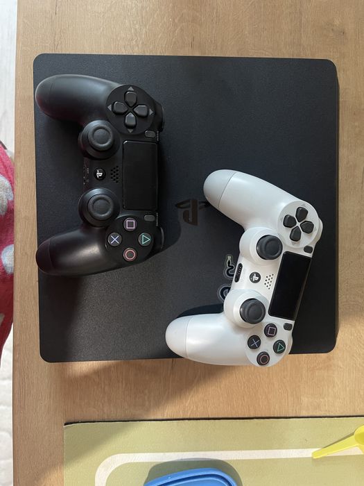 Продам Ps slim 1 tb