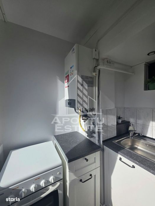 Apartament  2camere de inchiriat zona LIPOVEI