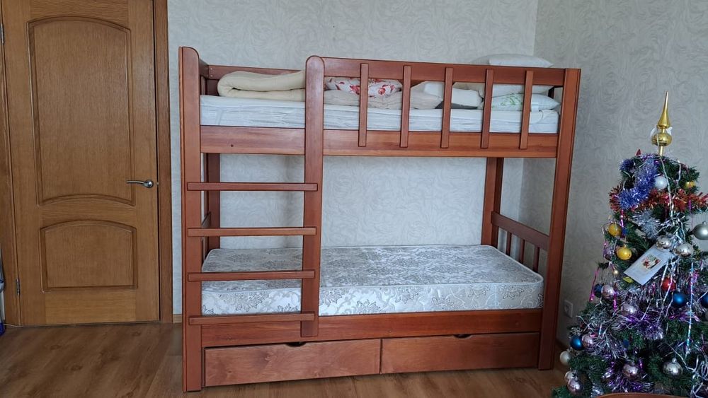 Двухъярусная кровать