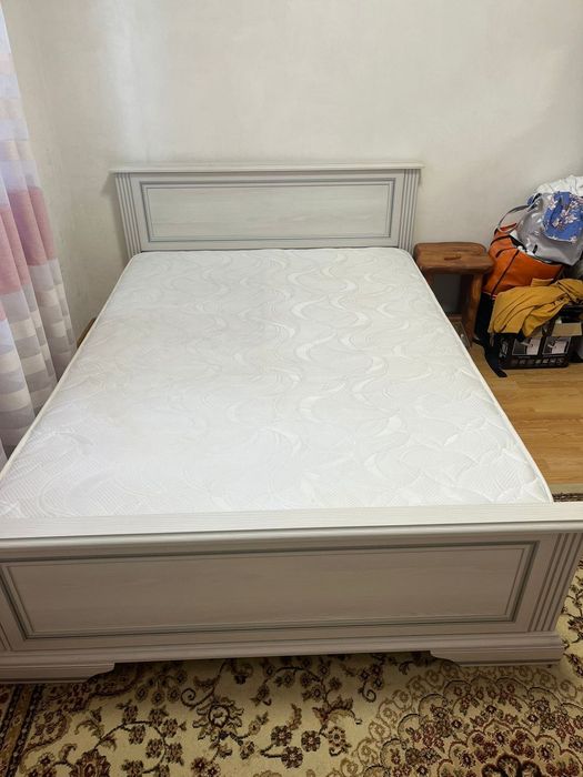 полуторную кровать