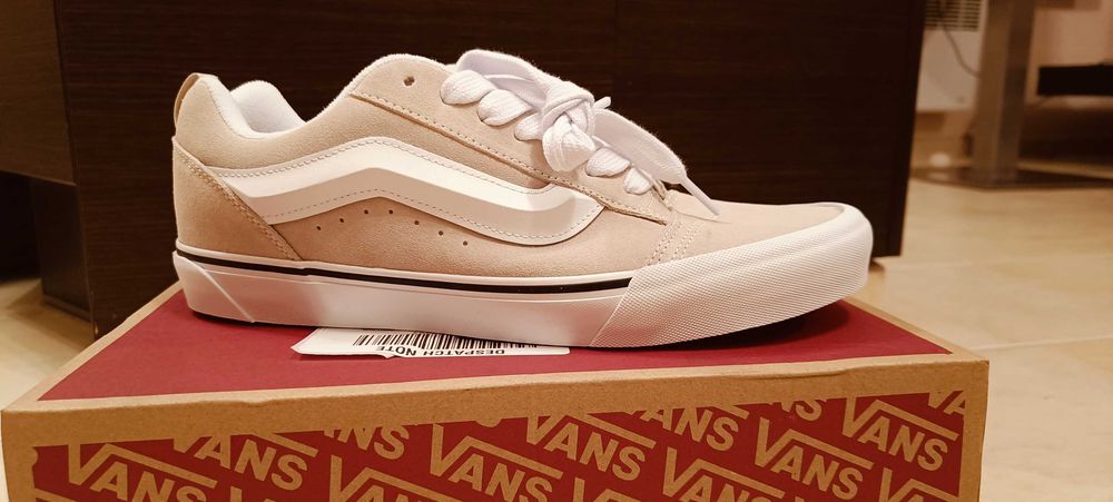 Нови Обувки Vans Knu Skool
