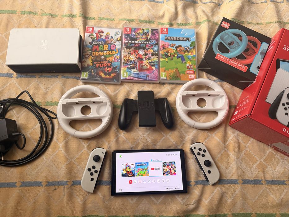 Nintendo switch с 3 игри и 2 волана