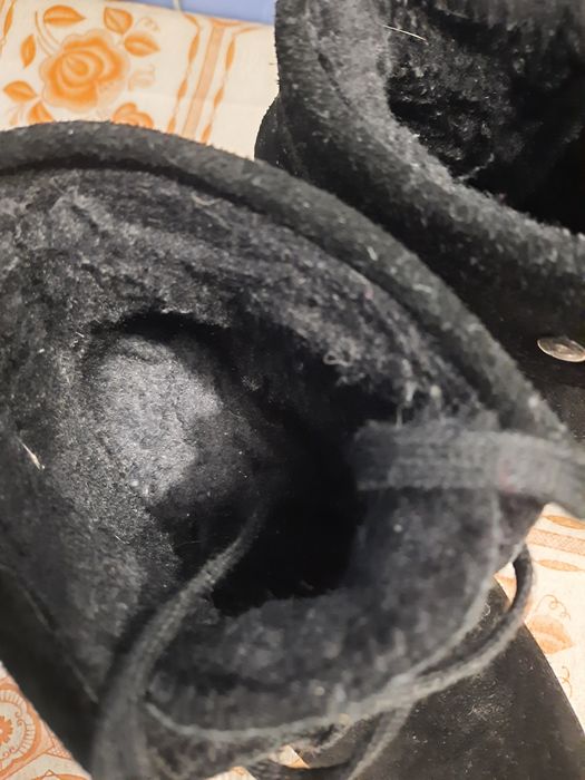 Продам ботинки зимние