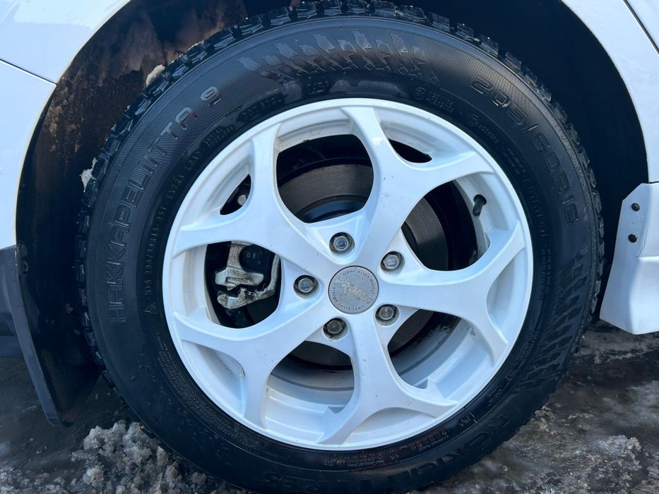 Продам комплект зимних колёс