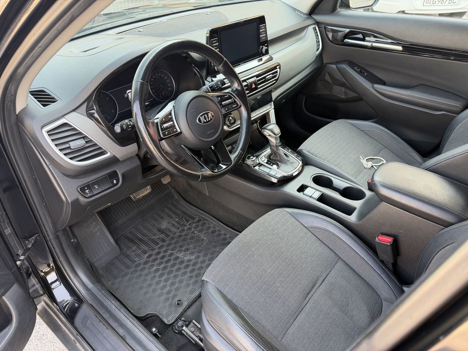 Продаю Kia Seltos