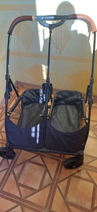 Количка за близнаци 2 в 1 Baby Giggle - Duet Practik+ подарък бънджи